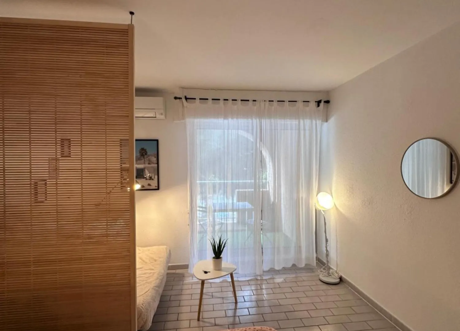 Apartment Studio Sur Le Port De Hyeres - A 2Min Des Plages, Clim & Balcon